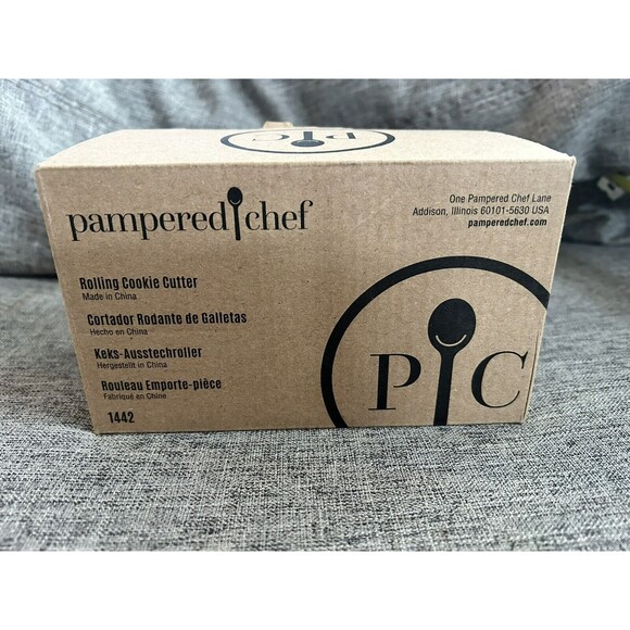 Pampered Chef Rolling Cookie Cutter Heart Fluted Circle Retired 1442 - Picture 6 of 8